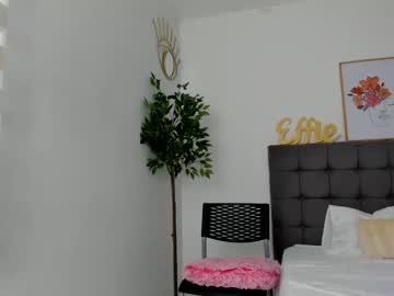 female cam girl effie_castro image #2038657