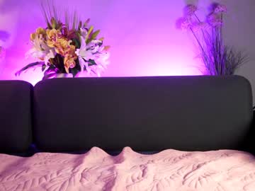 female cam girl littlee33 image #3036086