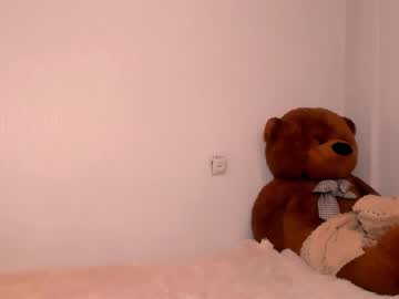 female cam girl _elisfox image #1230425