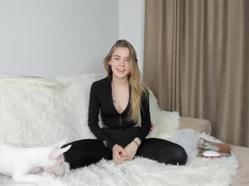 female cam girl katya_loves image #3685636