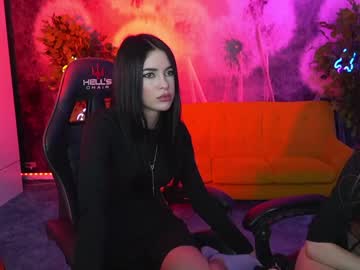 female cam couple kira0541 image #2621526