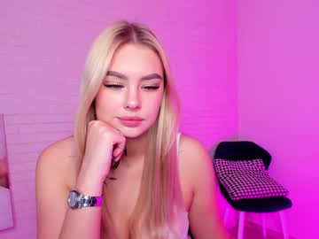 female cam girl 8a8y_nura image #1244678