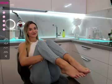 female cam girl lovely__alisa image #2861444