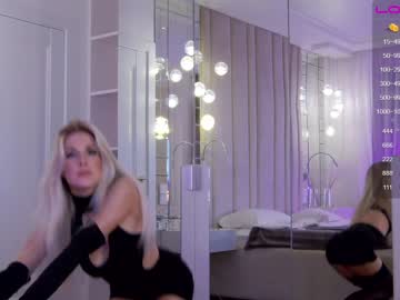 female cam girl krissone image #2783877