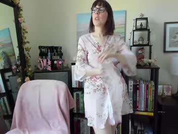 female cam girl ellynaomi image #2016020