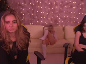 female cam couple anabel054 image #3296352