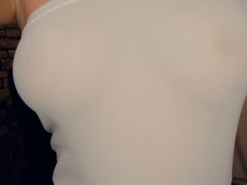 female cam girl eugenetomas image #110102