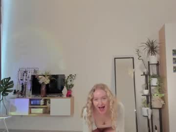 female cam couple charming_daisy image #2437213
