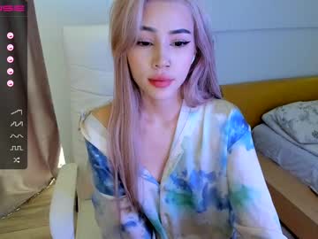 female cam girl hee_jin image #1639817
