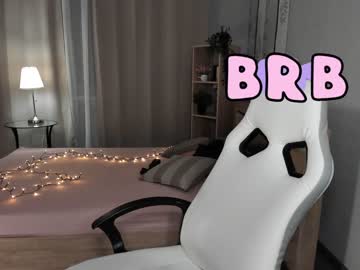 female cam girl ella_flare image #2534013