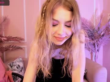 female cam couple bethmad image #571215