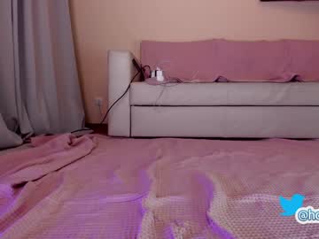female cam girl hollyextra image #2919684