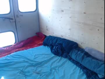 female cam couple busbuddies image #1304912