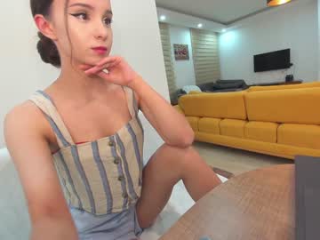 female cam girl ehotlovea image #2557329