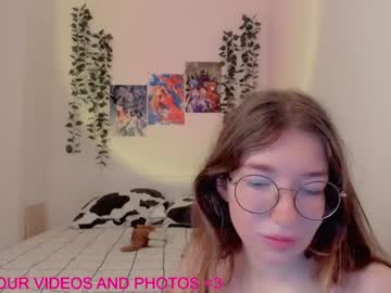 female cam couple alicekaneky_xx image #2235666