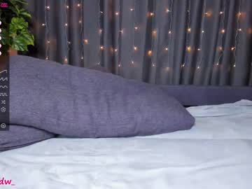 female cam couple sallysarry image #1994970