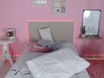 female cam girl little_effy18 image #1118448