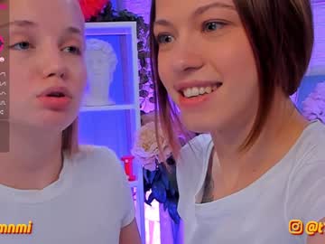 female cam couple huntertiana image #210527