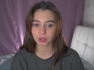 female cam girl cinacramby image #3485204