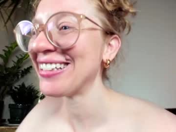 female cam girl pretendlunch image #1394186