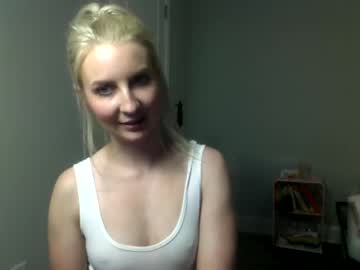 female cam girl littlelanaxo image #3988724