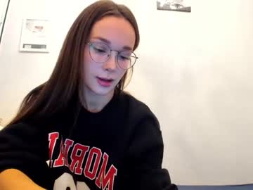 female cam girl ellie_leen image #294490