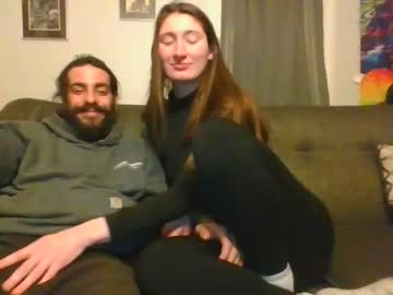 female cam couple spillthewine420 image #1142589