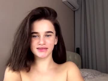 female cam girl ella_hey image #3173877