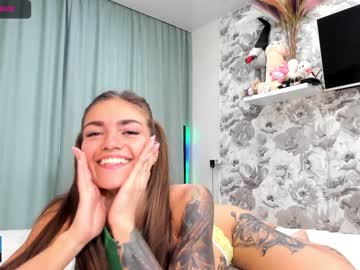 female cam girl joconda image #2270854