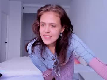 female cam girl adriana_hill image #2079533