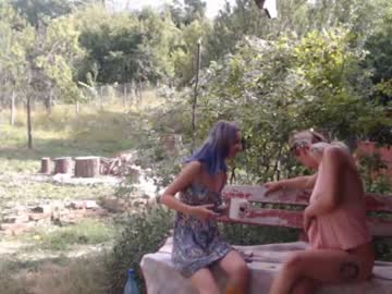 female cam couple danamily image #2202122