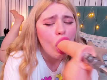 female cam girl miraclark1 image #1675082