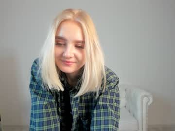 female cam girl oliviabr0wn image #3118792