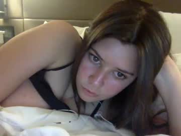 female cam girl essenalaurent image #1021915