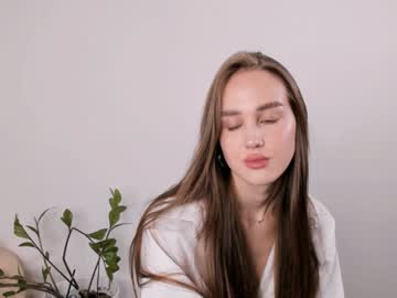 ashleyhalsted  female  webcam