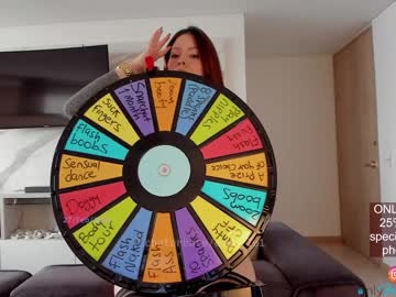female cam girl emma_lu1 image #1219429