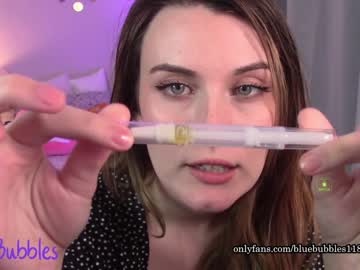 female cam girl blue_bubbles118 image #2928272