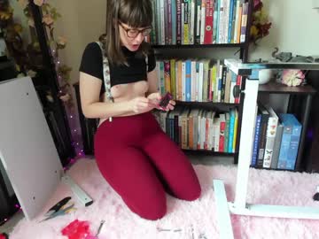 female cam girl ellynaomi image #507454
