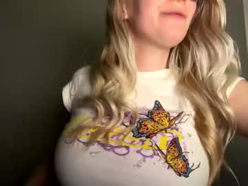 female cam girl mariah95 image #1595686
