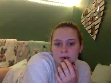 female cam girl _savannahcat_ image #812511