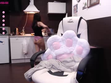 female cam girl adawong13 image #816606