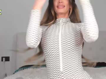 female cam girl therealbonnieclydex image #1356987