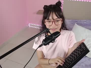 female cam girl little_effy18 image #855345