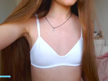 female cam girl ambertan1 image #2137214