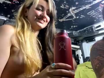 female cam couple lunarandluka image #1057568