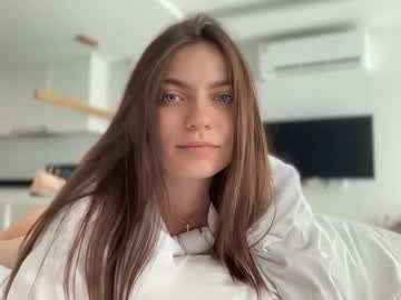kattyyy_catt  female  webcam