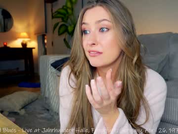 female cam girl x_lily_x image #3511057