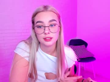 female cam girl 8a8y_nura image #1352525