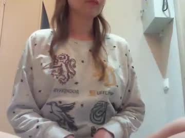 female cam girl momentbeforedown image #2801230