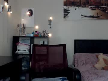 female cam girl hugetittiesgerda image #1936366